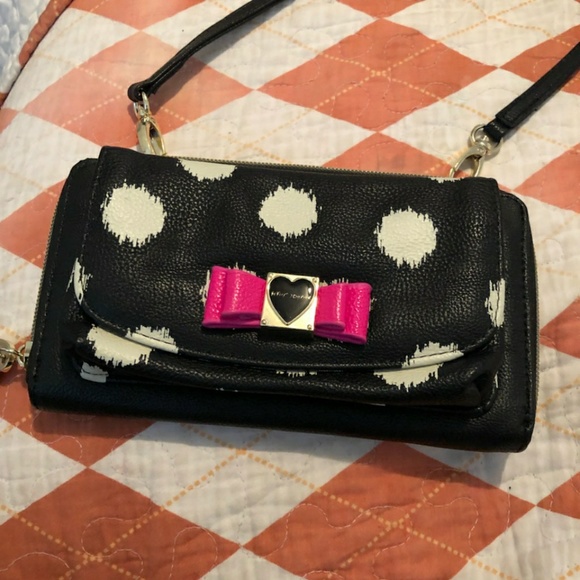 Purses - Picture 7 of 8